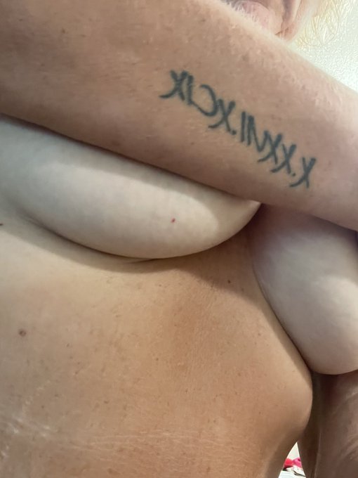 #fyp #fypnsfw #nsfwaccount #FiveNightsAtFreddys #underboob https://t.co/oaHi9i33dU<a href="/tag/fyp"class="tags">#fyp</a><a href="/tag/fypnsfw"class="tags">#fypnsfw</a><a href="/tag/nsfwaccount"class="tags">#nsfwaccount</a><a href="/tag/fivenightsatfreddys"class="tags">#FiveNightsAtFreddys</a><a href="/tag/underboob"class="tags"><span>#underboob</span></a>