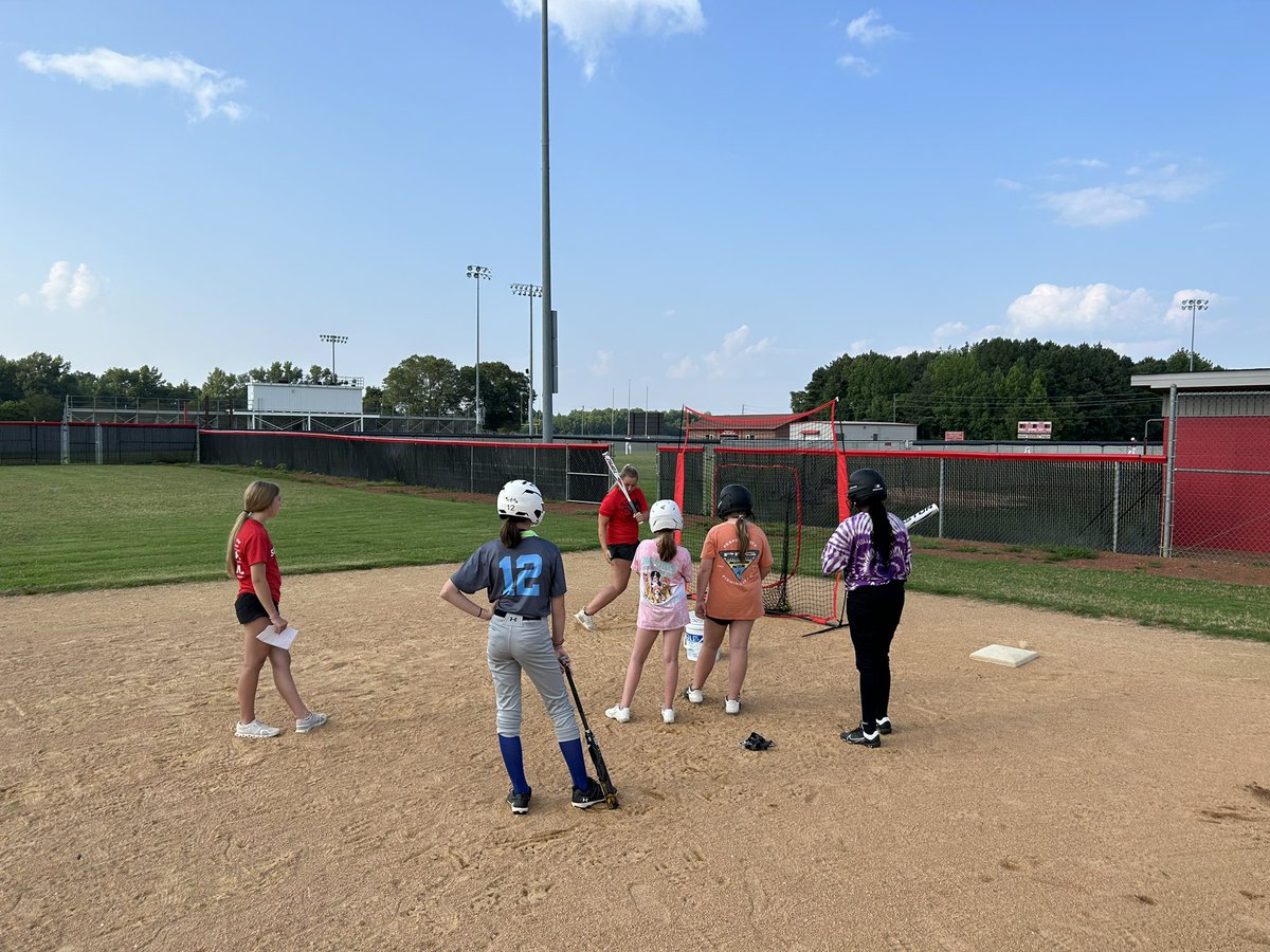 njhssoftball tweet media