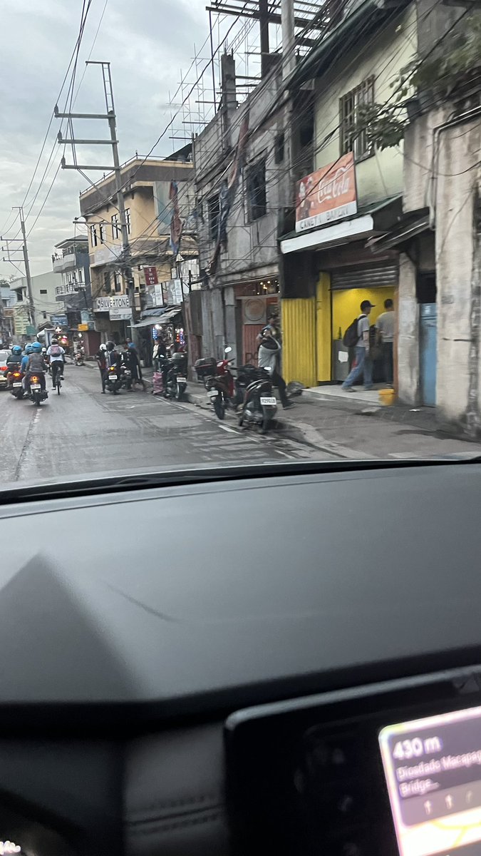 jerick33's tweet photo. @MMDA https://t.co/5TFyLcWfkA