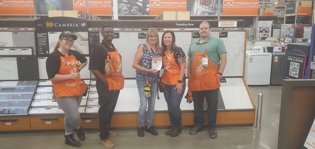 Recognizing our MET Supervisors in stores for everything they with their tesms with making Specialty showrooms beautiful &amp; stocked to be Successful..!
<a href="/bryan_robie/">Bryan Robie</a> <a href="/trayvan25/">Tracey Gordon</a> <a href="/GLorenzoHD/">Garrett Lorenzo</a> <a href="/AmyB1230/">AmyB1230</a> <a href="/kuder_travis/">Travis Kuder</a> <a href="/Nieeeece/">Denise Smith</a> @PatMorgan1286
