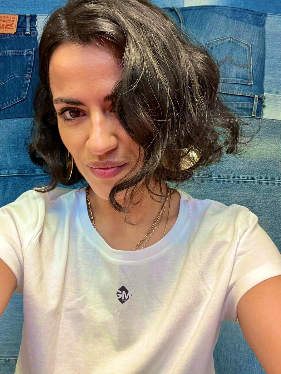 GM 🏁 Hamburg

24h Marathon 🏃🏽‍♀️
<a href="/Blockchance_/">BLOCKCHANCE</a> 
@women.DAO launch
<a href="/magall_art/">MAGALL.ART 🟣</a> 100x Vernissage 
<a href="/MTG_SocialArt/">MILLERNTOR GALLERY</a> collab brainstorm

+the best fashion merch by <a href="/Greenminingdao/">Green Mining DAO</a> 
THÄNK YOU 🥰