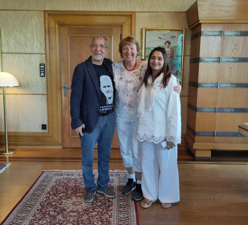 nhrf_hrd's tweet photo. Thanks to the Mayor of Oslo, @MarianneBorgen and @Oslokommune for an inspiring meeting with the participants of the #BreathingSpaceCity program. They will surely remember this when they return home soon. #Pusteromsby @AmnestyNorge @HRHFoundation @RaftoFoundation @nhc_no https://t.co/h0e026F3Dp