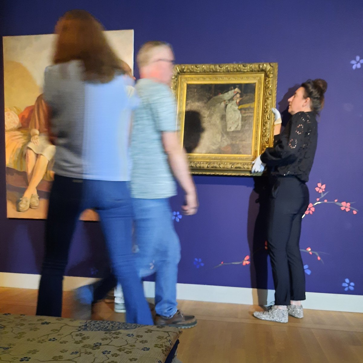 Vanaf zaterdag 1 juli te zien: MATCH- Museum Henriette Polak 1 op 1 met het Rijksmuseum.
🖼Zutphen toont met trots een werk van George Breitner, samen met een prachtig werk van Arie Schippers.
Hier alvast een kijkje achter de schermen!
Meer info: shorturl.at/fuvBW