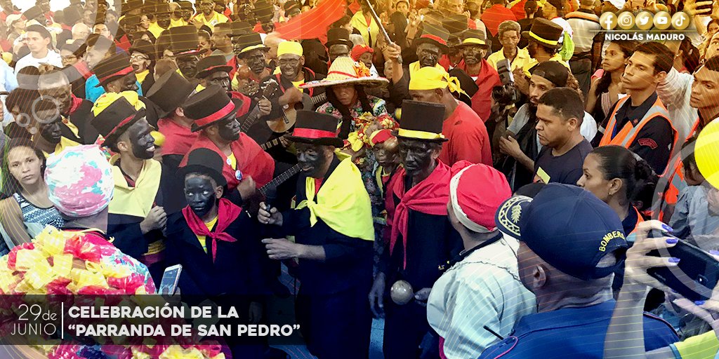 NicolasMaduro's tweet photo. La Parranda de San Pedro es una festividad popular religiosa nacida de un hermoso relato de fe hecho tradición en las poblaciones de Guatire y Guarenas, año tras año, el pueblo canta y baila en honor al primero de los apóstoles de Jesucristo. ¡Qué hermosa es nuestra cultura! https://t.co/bLha6cfeFw