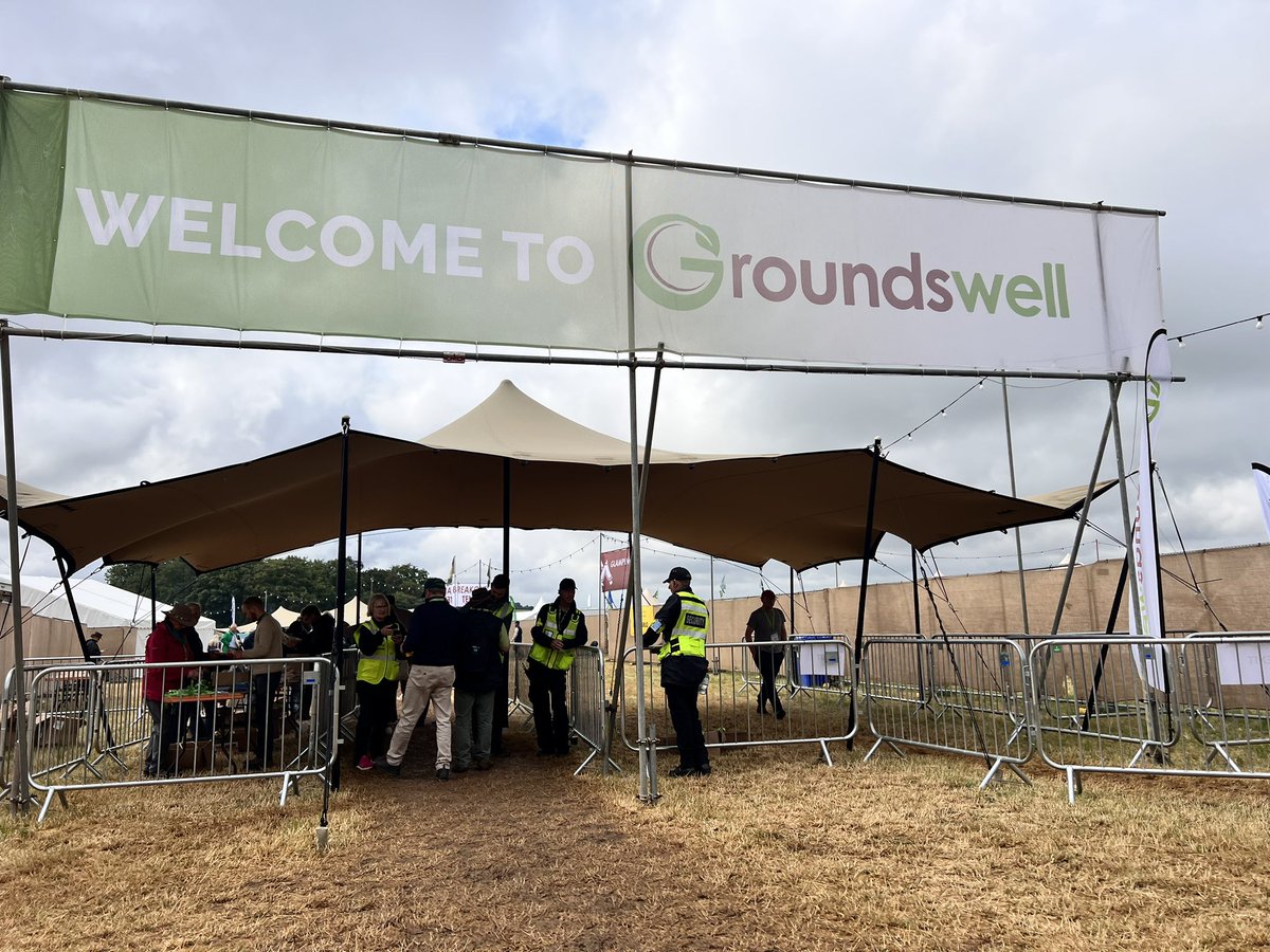 WealdtoWaves's tweet photo. Great to be here at @Groundswellaguk to host a conversation about the corridor. Such a fantastic mixed crowd. Head on over to the Speakers Corner tent at 4.30pm to join us. ✨ https://t.co/KIFC3TbepR