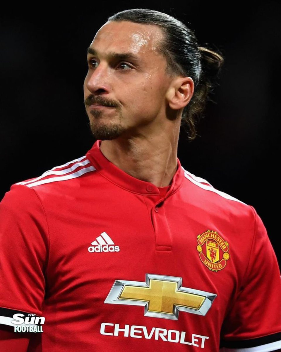 footballacca's tweet photo. Zlatan Ibrahimovic tells crazy Man Utd story: 🗣️ “One day I was in the hotel with the team before a game. I got thirsty so I opened the mini-bar and had a fruit juice. We played and then went home. 

"Time went by & my pay slip arrives. I realise they've taken a pound off my monthly wage. I call the manager: ‘Excuse me, why have they taken a pound off my salary.’ He replies: ‘It was the fruit juice from the mini-bar.’ ‘Are you kidding, seriously?’ ‘No, I'm not. Here, if you order something you have to pay for it.’

"Sure, but I didn't go to the hotel on my own accord. I wasn't on holiday. It was my work place. I was there for Man Utd. If I have to play and I'm thirsty, I have to drink. I can't go on the pitch dehydrated.

“Can you believe it? A quid? Something like that would never happen in Italy. These are the details that make a difference and earn the respect of the players.”