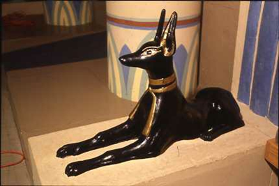 KVMMUMMY's tweet photo. What, of death too,
That rids our dogs of languish?
Anthony &amp; Cleopatra
Act 5, Scene 2
#ShakespeareSunday

Object number: KVM.88 https://t.co/7ZJSsCuPRg