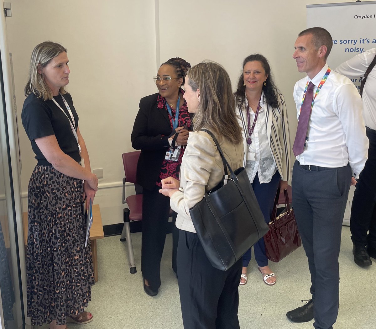 croydonhealth's tweet photo. Today we welcomed @Helen_Whately.
To shared how we are working together across the NHS, social care and the voluntary sector to better care for people at home and in the community to free-up beds to care for people who need to be in the hospital.
#OneCroydon💜 https://t.co/cXZjpNnuzh
