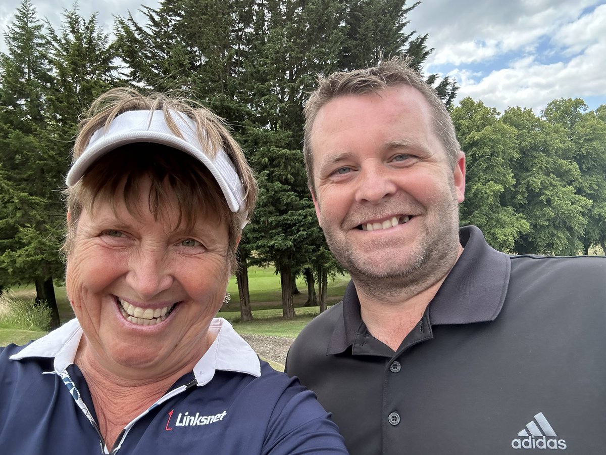 Karen Scott tweet media