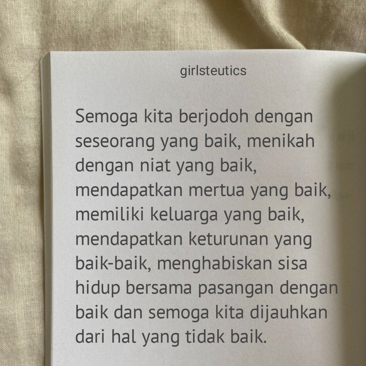 girlsteutics's tweet photo. Prayers! https://t.co/8PJLdyo2wS