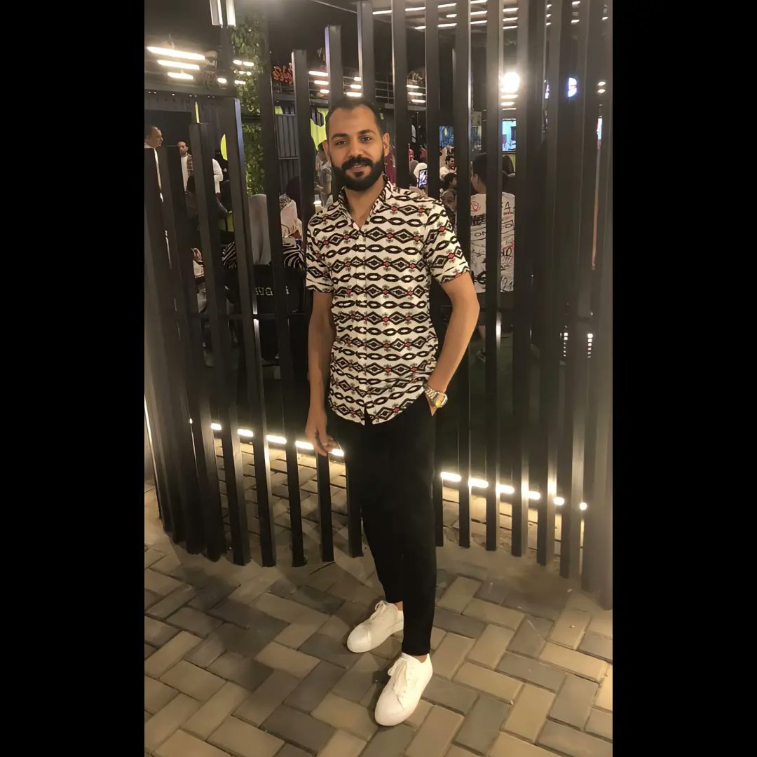 Atef_aboali1995's tweet photo. من يحبك من اجل مظهرك سيرحل ، أما من يحبك من أجل روحك فسيرحل ايضآ.. ويبقي فقط من يحبك من ٱجل المصلحة..!! https://t.co/wyZduZ3bCX