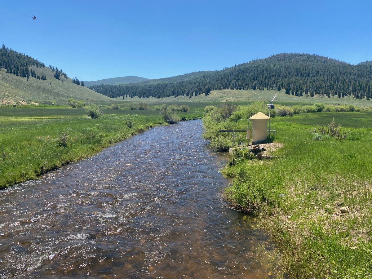 USGS_CO's tweet photo. This week we are working with the @UGRWCD in the Upper Gunnison River Basin to develop #streamgaging techniques to better understand the #hydrology of wet meadows in alpine environments. https://t.co/KyQxfJ32UK