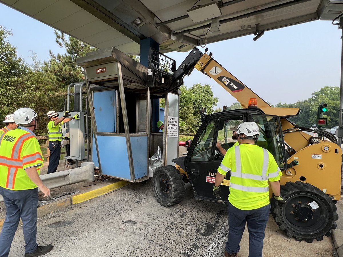 Dulles Toll Road tweet media