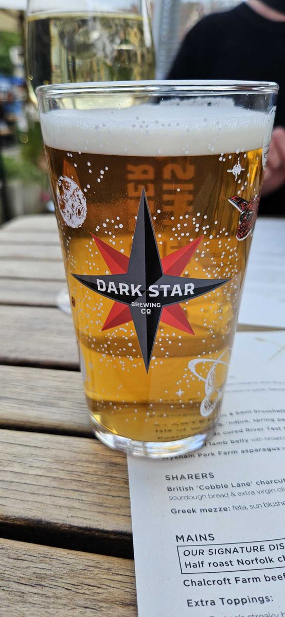 Nice beer. Subtle, but flavourful. A bit tropical, a bit citrusy. Excellent session brew @darkstarbrewco #IPA #drinklocalbeer #EnglishIPA #Englandcraftbeer 4.5/5 on Untappd