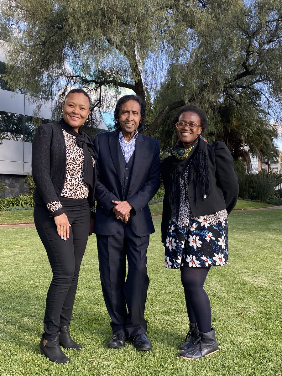 THENSAZA's tweet photo. @cutfsonline @MUTCampus @MUT_Alumni @DUT_Tweets @UPTuks @Univenofficial @UNIZULUongoye @WalterSisuluUni @dsigovza @DrAAWilliams @theNWU @noxthelion @StellenboschUni Something like that 

#MastersProposal2023
#DSITHENSA
#PostGraduate 
#PostGradLife https://t.co/6jSo8Q1uNC