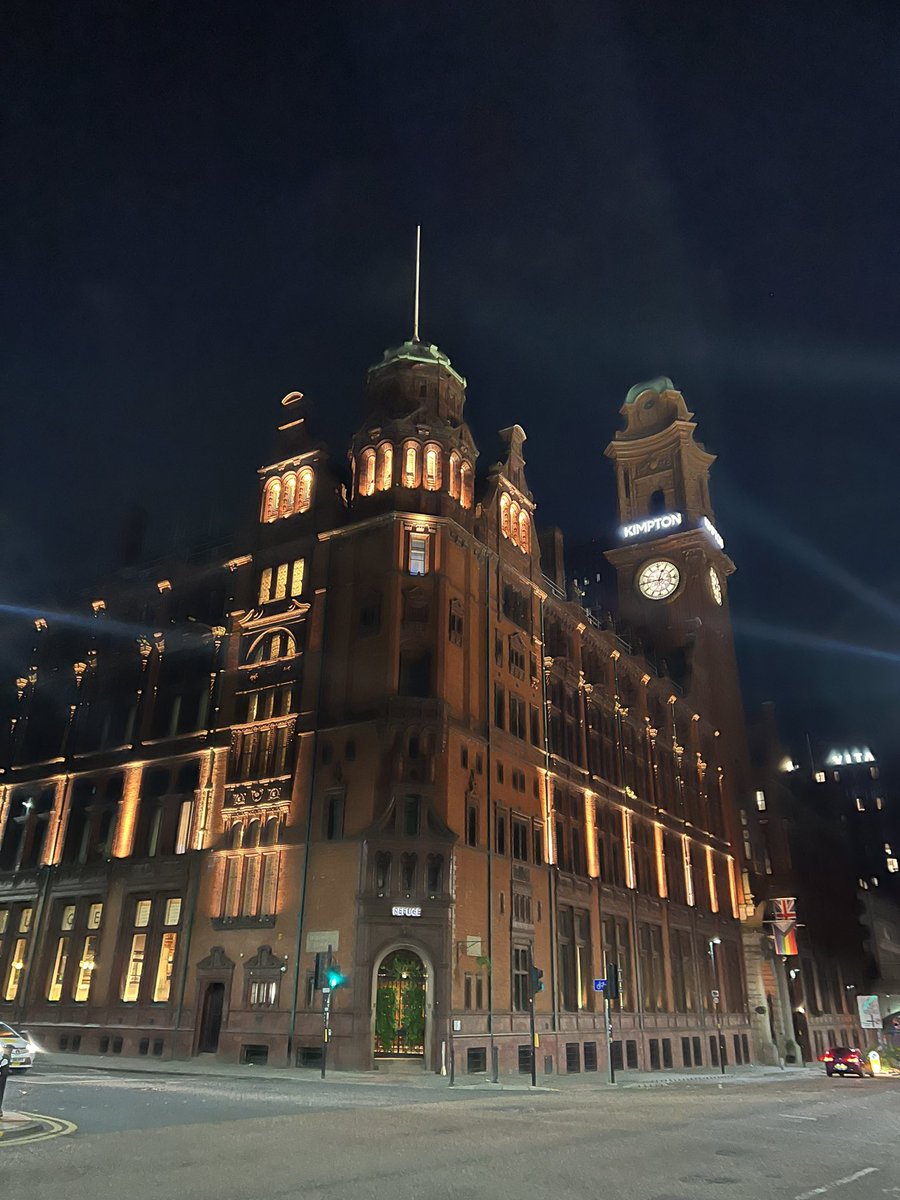 LHLawyer's tweet photo. Wonderful to discover new areas of Manchester-what a fantastic city &amp; shows off how new and old buildings can compliment each other.
Key themes @Housing_event #housing2023 : #collaboration #funding #esg how to measure #socialvalue #retrofit at scale #buildingsafety #netzero https://t.co/j22ohaLRUM