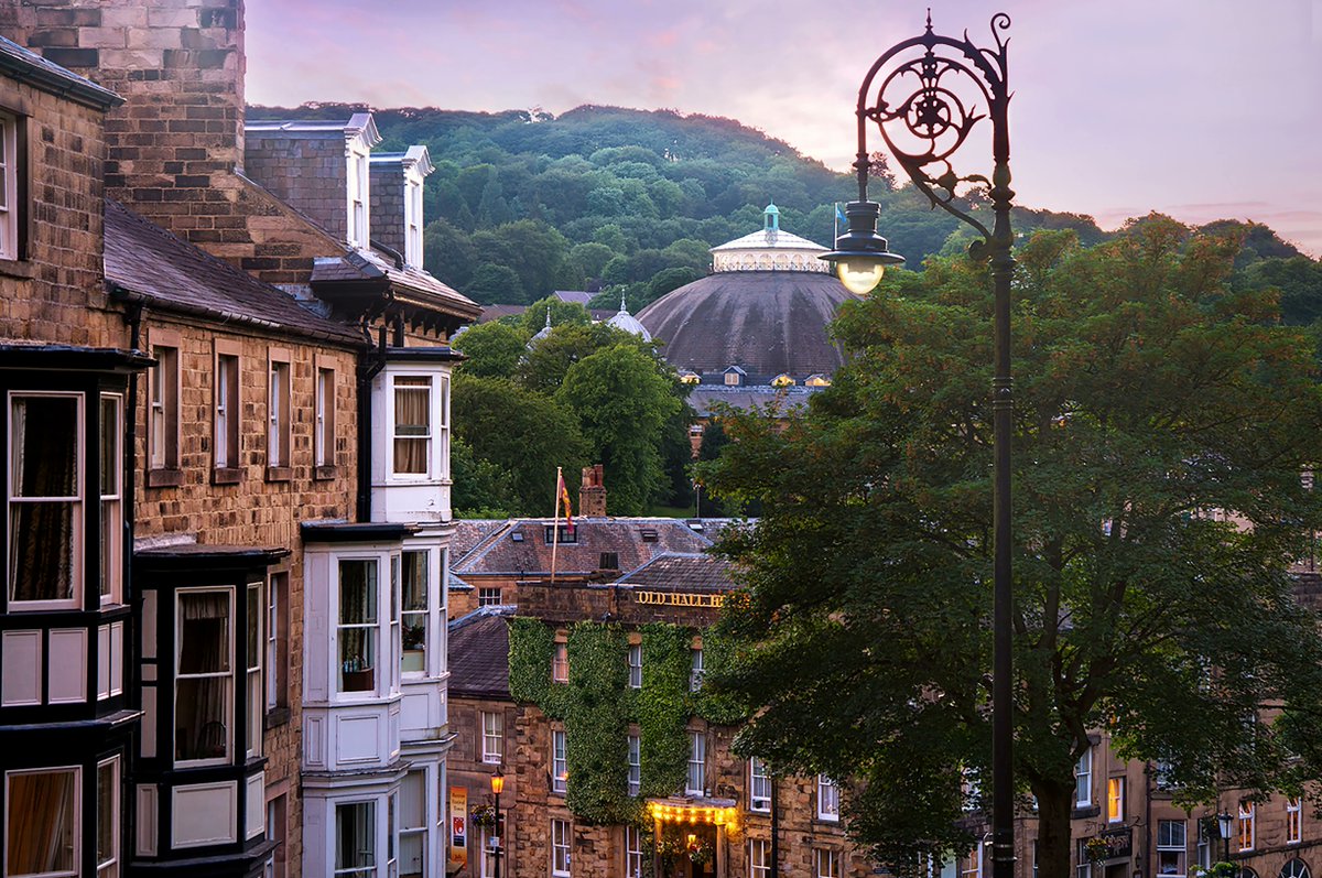 Following successful bids, High Peak Borough Council won millions of pounds of funding to rejuvenate the main commercial area of #Buxton town centre.

Read more 👉 buff.ly/3Nof744

#Derbyshire #InvestInDerbyshire #Regeneration #Funding #HighPeak