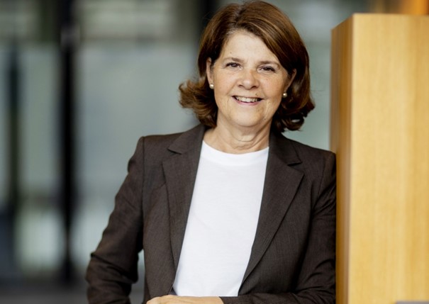 “De weg die we inslaan met deze strategische agenda is geen vrijblijvende”, zegt <a href="/VanBijsterveldt/">MarjaVanBijsterveldt</a>, bestuurslid MRDH en burgemeester <a href="/GemeenteDelft/">Gemeente Delft</a> in een #interview over de strategische agenda 2023-2026. Lees haar ervaringen hier👉bit.ly/3r84Dyk