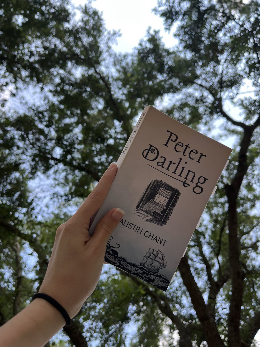 laurens_libros's tweet photo. mini peter darling photo shoot ┊͙✧˖*°࿐ https://t.co/JPaFiPCFVP