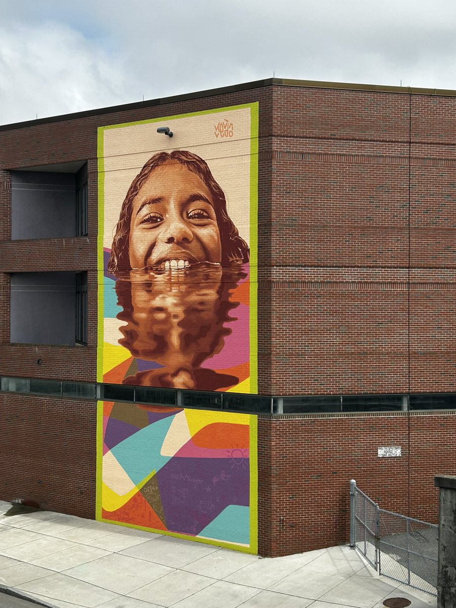 Beautiful mural @frps_Doran. Shared Water, Beyond Walls - One Blue Sky Project @FRPSsupt 
Artwork done by: Kevin Ledo