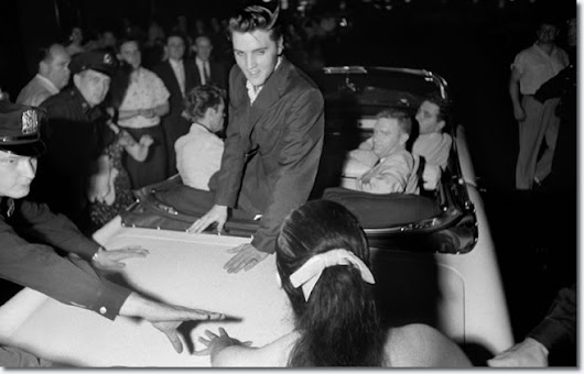 June 29, #Elvis1956 
Elvis arrives for Steve Allen show rehearsals 
in the era of film photography, he was the most photographed person; because in the 1950s,
was the first time, professional equipment became a consumer product.
#ElvisHistory 
#Elvis2023 
#ElvisPresley