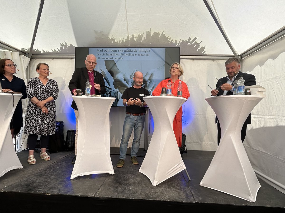 - Vi vill inte ha en välgörenhetsekonomi men vi är stolta &amp; glada att bistå våra medmänniskor, säger ⁦⁦<a href="/jonaswihlstrand/">Jw</a>⁩ ⁦