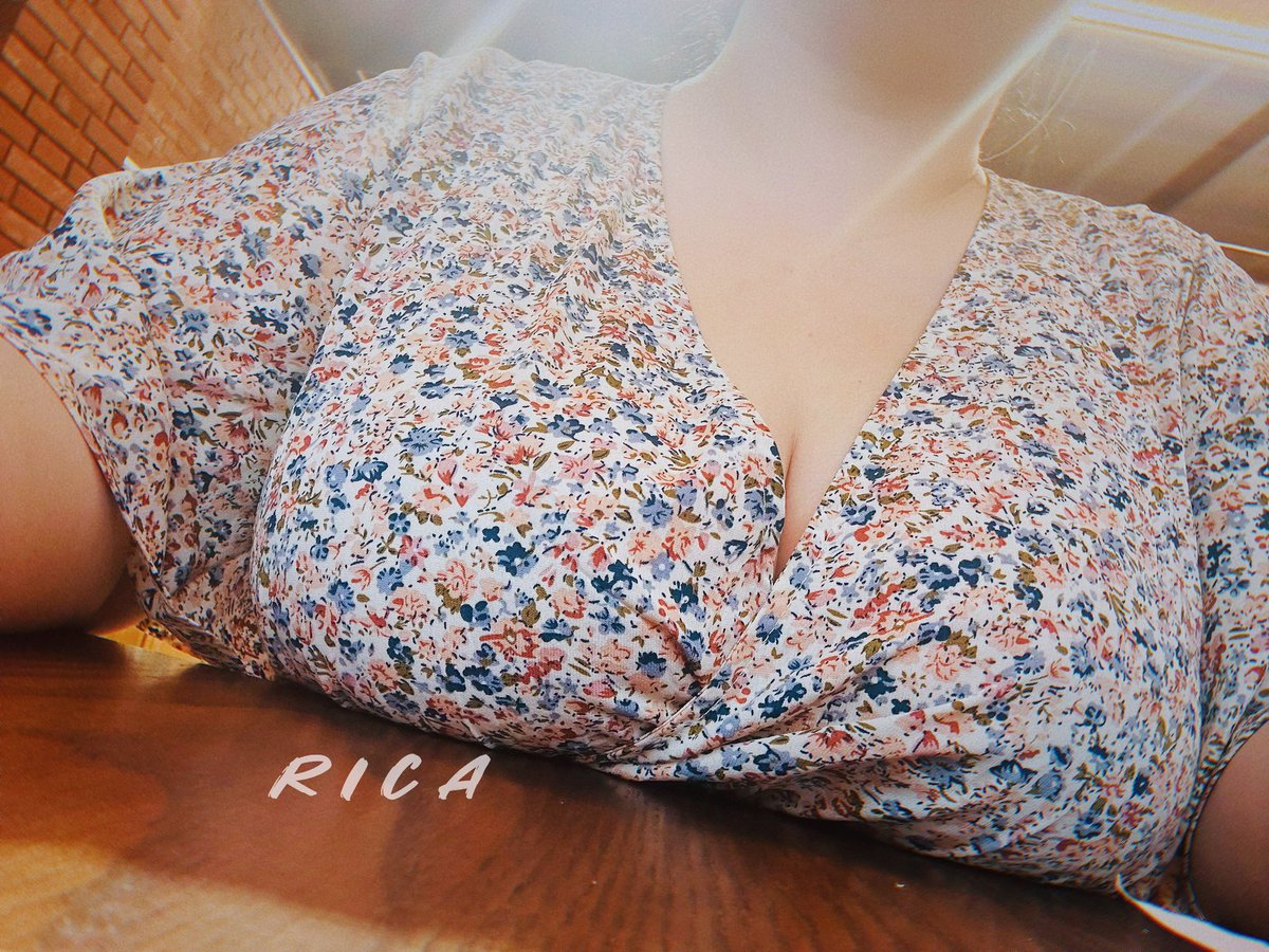 上班時同事都會問我
你今天嗑藥了沒？
：好的 要嗑藥了
魚油
蔓越莓
女性綜合維他命
膠原蛋白
⋯等等開始吞
(´･_･`)年紀到ㄌ