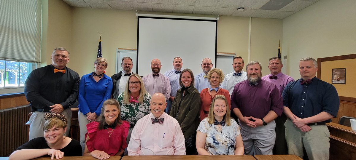 Transylvania County Schools (@transylvaniasch) on Twitter photo Thank you <a href="/SuperTCS/">Jeff McDaris</a> for being an outstanding teacher, a tremendous advocate for public education, and most importantly a true leader!
Enjoy retirement!
#TCSYes Thank you <a href="/SuperTCS/">Jeff McDaris</a> for being an outstanding teacher, a tremendous advocate for public education, and most importantly a true leader!
Enjoy retirement!
#TCSYes