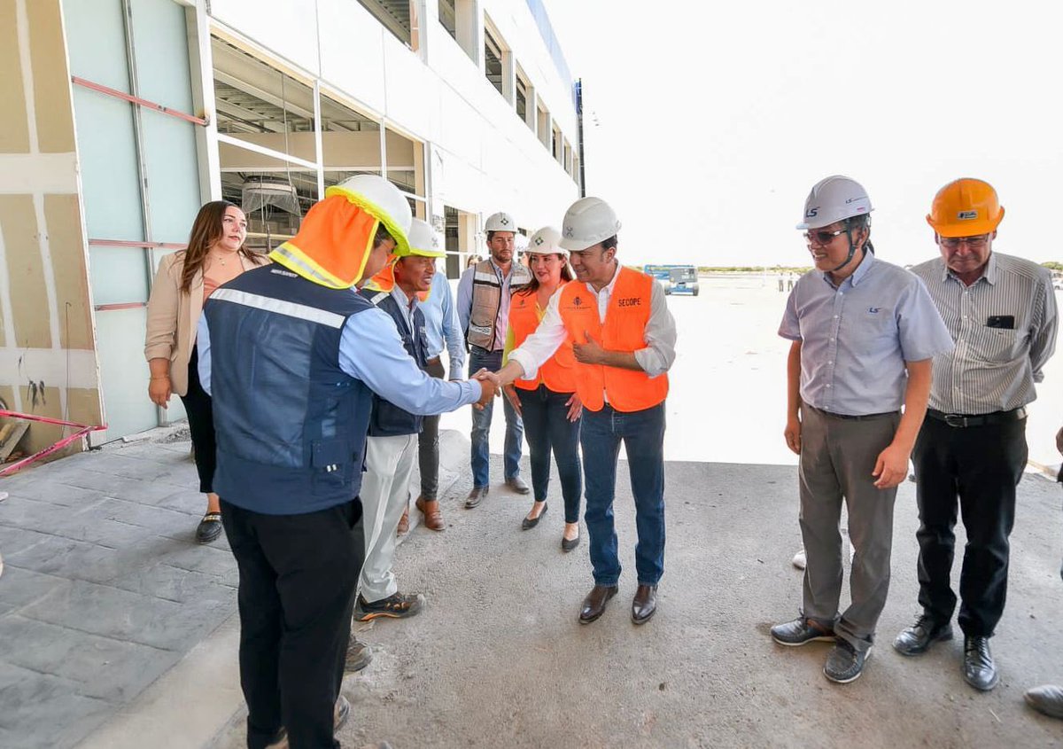 AlTiempoDgo's tweet photo. Con Gob. de @EVillegasV se construyen 3 plantas industriales del #CLID
🔺#Durango empieza a cristalizar nuevas inversiones; vienen empleos bien pagados
🔺Representan inversión de 120 mdd; presidente de LS E-MOBILITY SOLUTIONS destaca potencial y alta preparación de duranguenses https://t.co/6ReGjVpM94