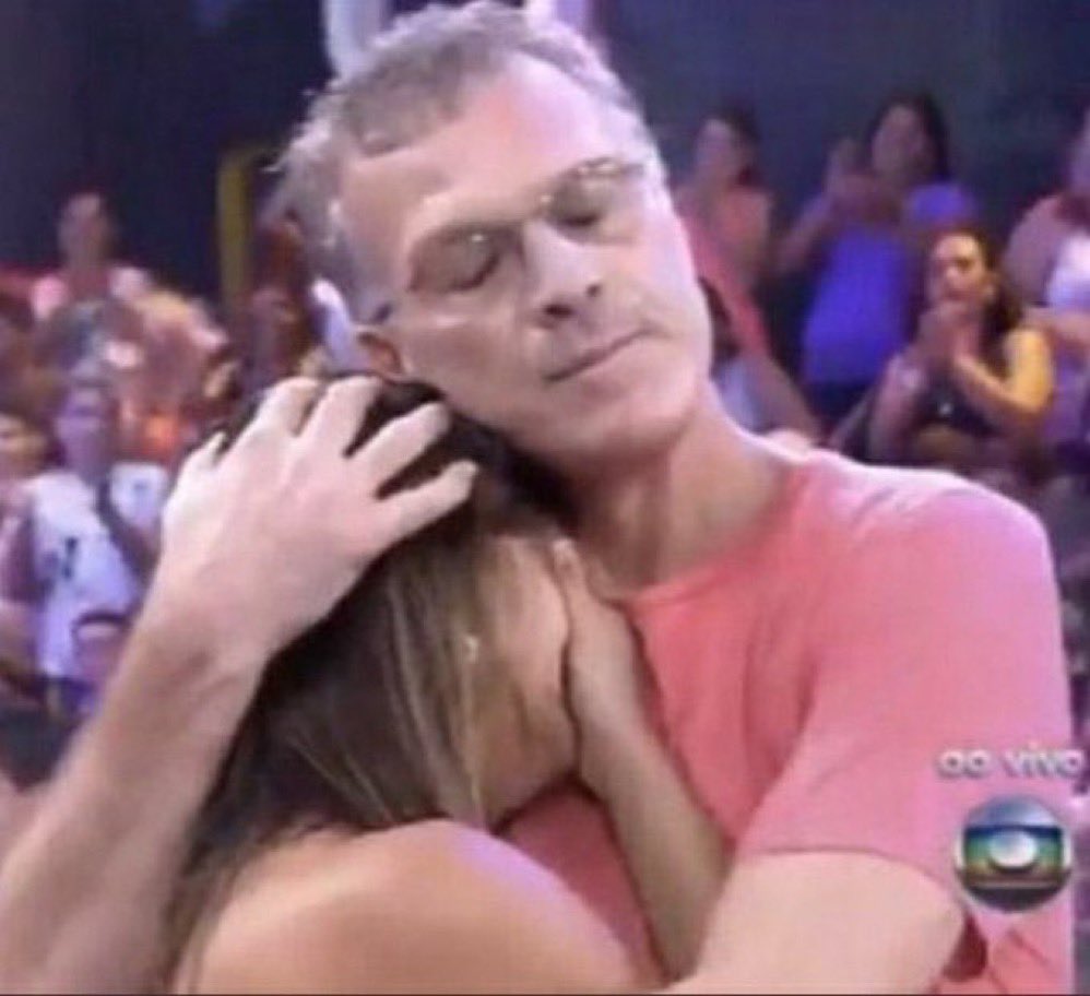lovegoeshawn's tweet photo. Expectativa: vão se assumir 
Realidade: rajadão https://t.co/ivZEYDhuso