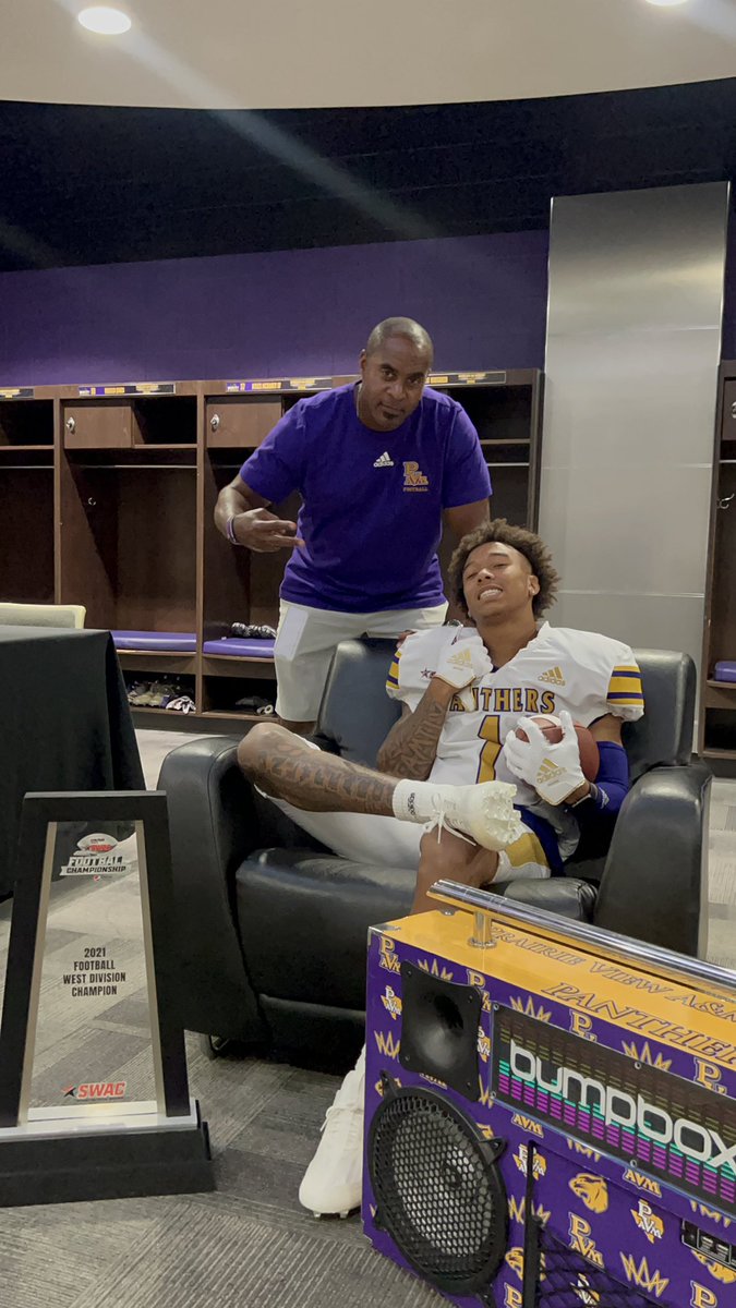 cobycavil's tweet photo. I’m BLESSED to say I received an OFFER from PVAMU!! #CBG #BusinessIsBusiness https://t.co/GJo8xSntFm