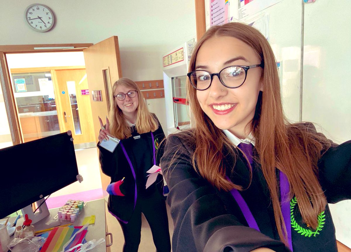 LevenmouthAc's tweet photo. Our new school Captains have stayed late in school tonight to leave a wee surprise on our teachers desks for tomorrow morning. They are a very thoughtful and caring bunch! #teamwork https://t.co/N4rxfiV9Qr