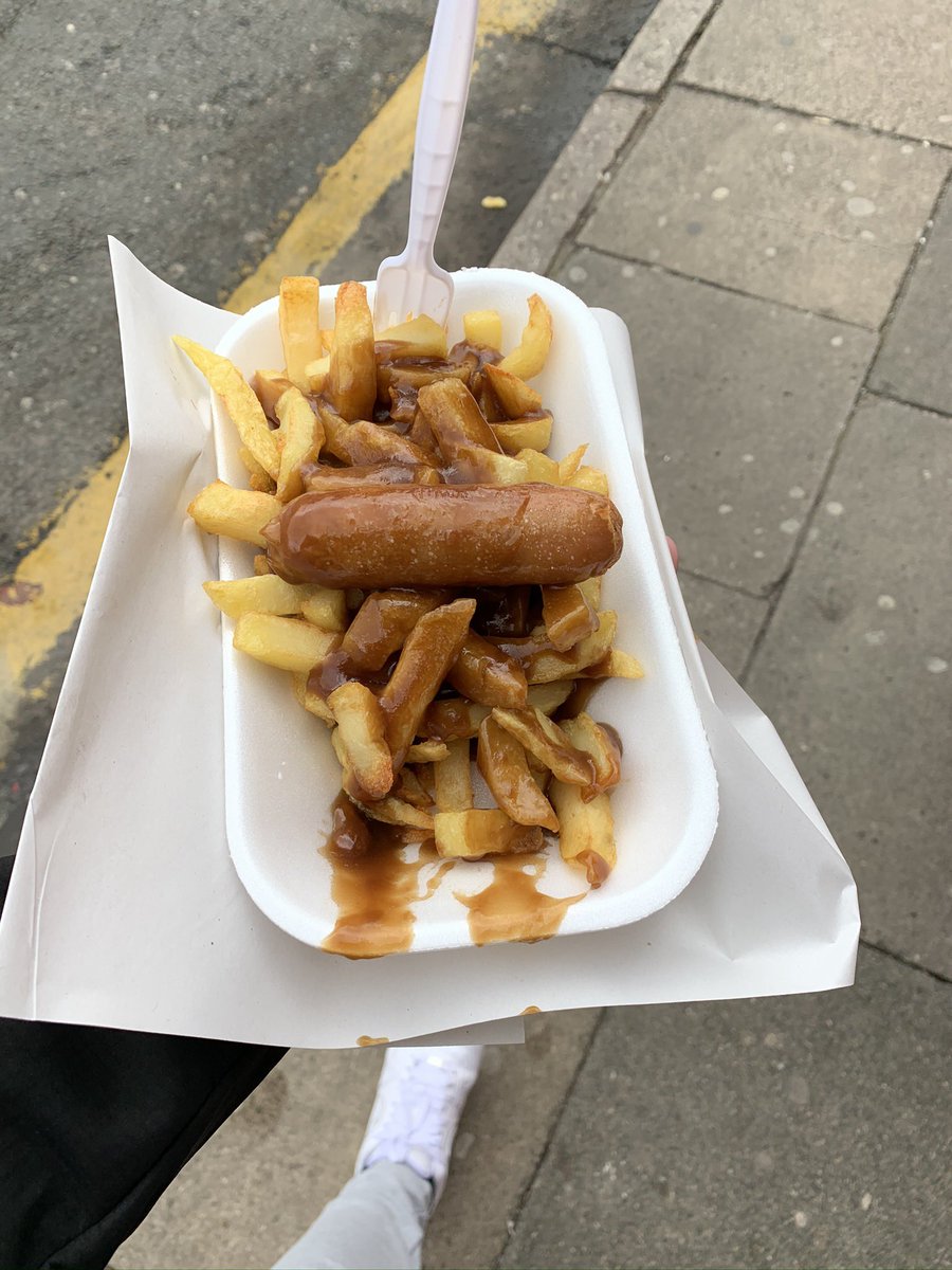 tongey89's tweet photo. @GaryLineker Outside Anfield 🤤 https://t.co/HJ1kTEdLen