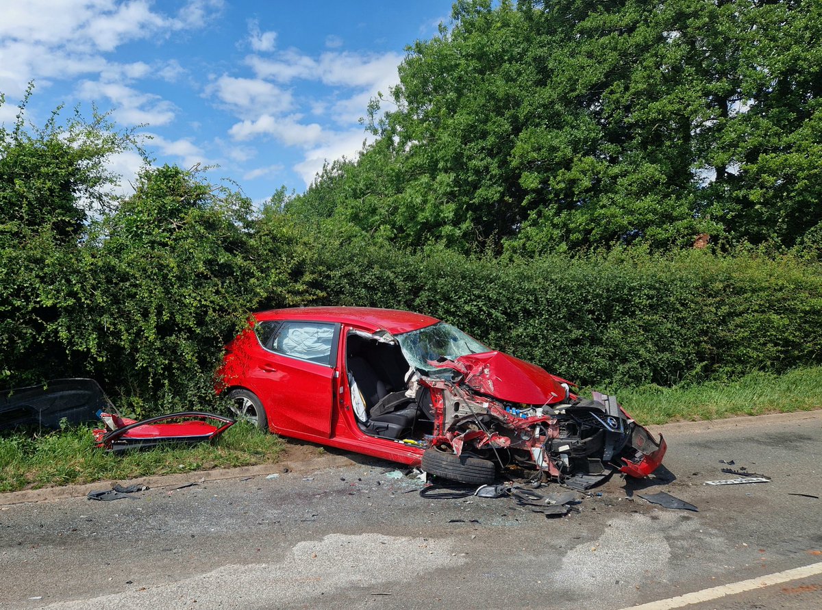 Attended the scene of an RTC earlier on A5 near #WheatonAston. 
Thankfully, there was no serious injury. Thank you to the local residents who helped emergency services clear the scene to allow the road to reopen quickly. Much appreciated 🙏👍#responseweek
