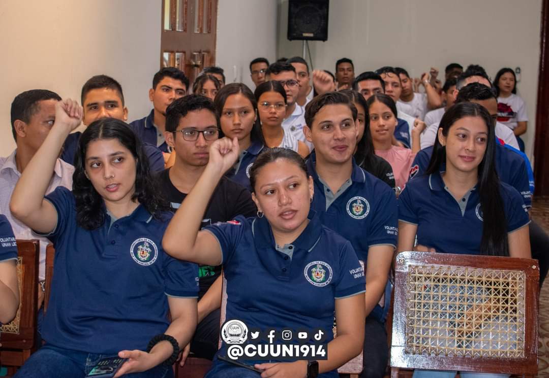 Encuentro con estudiantes de nuestro voluntariado de la salud y entrega de reconocimientos, en Conmemoración del 44 aniversario del Tránsito a la Inmortalidad de nuestro Héroe y Mártir Eddy Rizo Zeledón.

#SiempreMasAlla
#CUUN1914