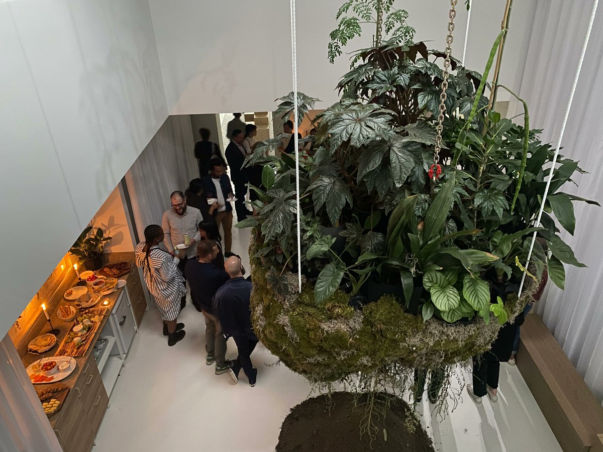 DesignTOFest's tweet photo. DesignTO Members, join DesignTO and @IDCanadaTweets  July 12, 4pm, for an exclusive networking event, created exclusively for members of IDC and DesignTO.

If you're a member, RSVP at https://t.co/FnqmUxrTIa

Image: 2023 DesignTO Fall Members Mixer at Mason Studio.

#DesignTO https://t.co/z6pL92sIcp