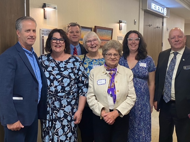 Congratulations again to Faye O'Neill for her well-deserved 2023 Grassroots Award! We appreciate Faye's contributions to Amherst Democrats. #NHPolitics