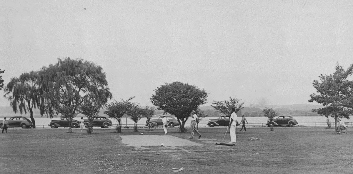 SGWEngineers's tweet photo. June 29, 1941, 3 black golfers protested segregated facilities by playing golf at “whites only” East Potomac Park. Park police prevented violence keeping white bystanders away. The Park Service ended the official policy of segregation soon after. #Diversity #DEI #inclusion #USGA https://t.co/scy17iUfon