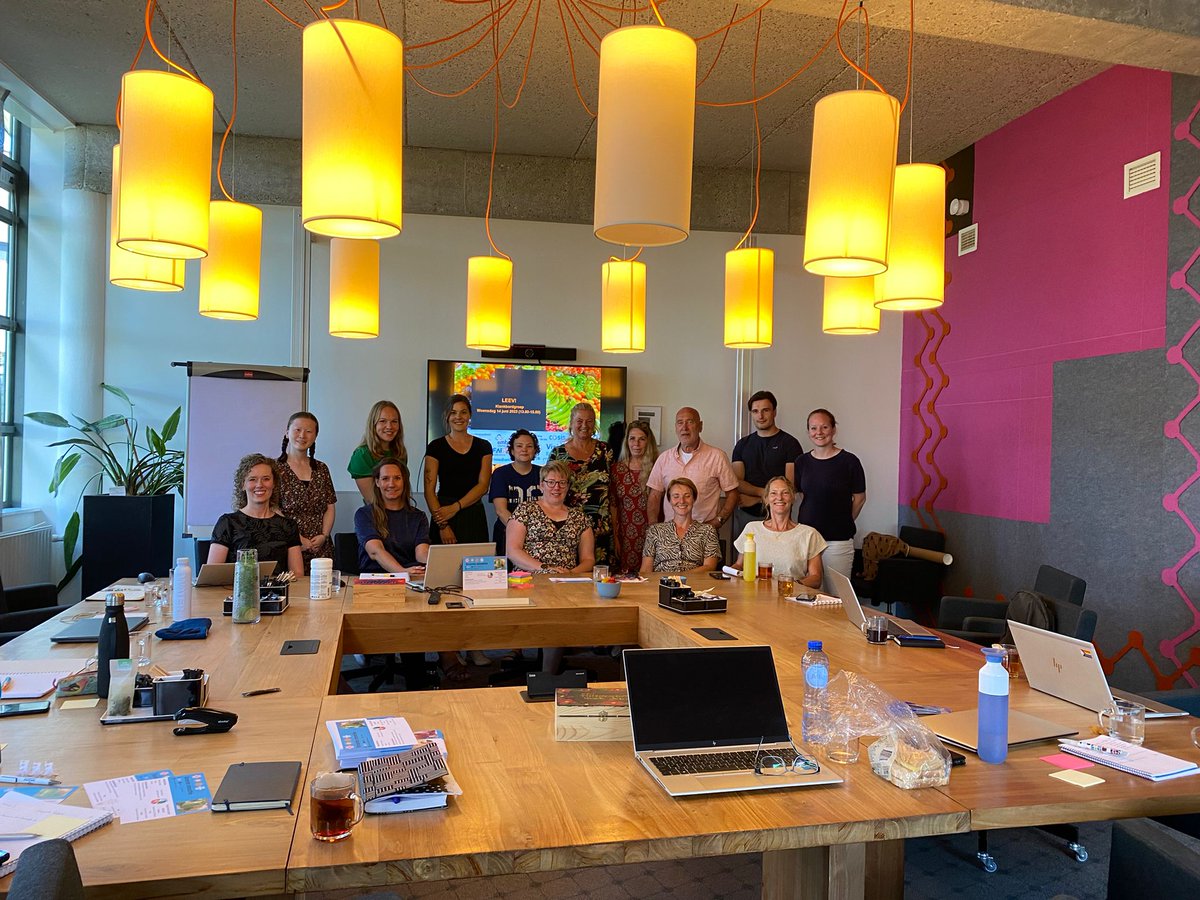 Veel leven bij LEEV! in juni: Congres Focus op Onderzoek, Congres over leefstijl psychiatrie, FAITH summer school, een klankbordgroep en Minisymposium. Er is veel uitgewisseld en stappen gezet voor het vervolg van de #leefstijl ondersteuning. Meer weten? hanze.nl/nl/onderzoeken…