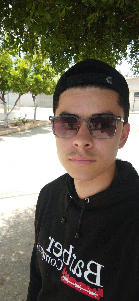 ronnyrrr's tweet photo. El calor es mental https://t.co/cPZdNEsWRn