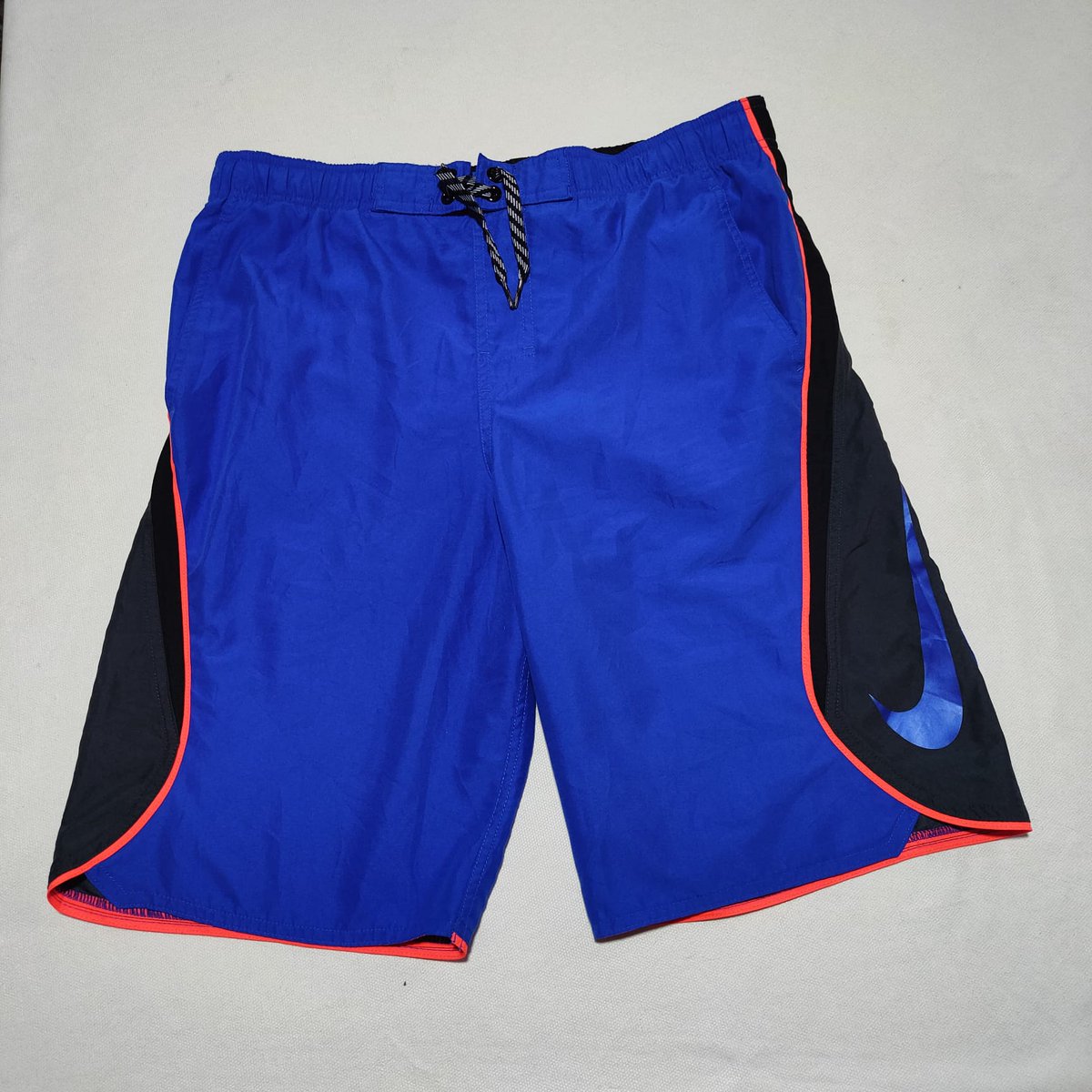 Vintage__Army's tweet photo. ⚠️NUEVO PRODUCTO SUBIDO AL VINTED⚠️

✅ Estado: Cómo nuevo
📏 Talla S/M (W: 38cm // L: 53 cm)
🏷️Marca: Nike
💸 Precio: 18€

https://t.co/lC33hV6zhm https://t.co/tdwNhWJTfg
