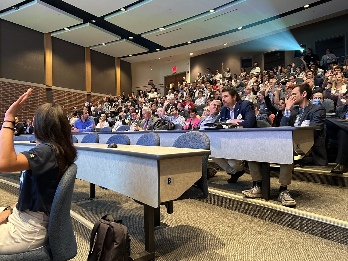 The question: how many people have used ChatGPT in the last week?

🤚 hands shot up 

<a href="/UH_Ventures/">UH Ventures</a> <a href="/JohnCarrollU/">John Carroll University</a> 

#OhioHealthTechSummit