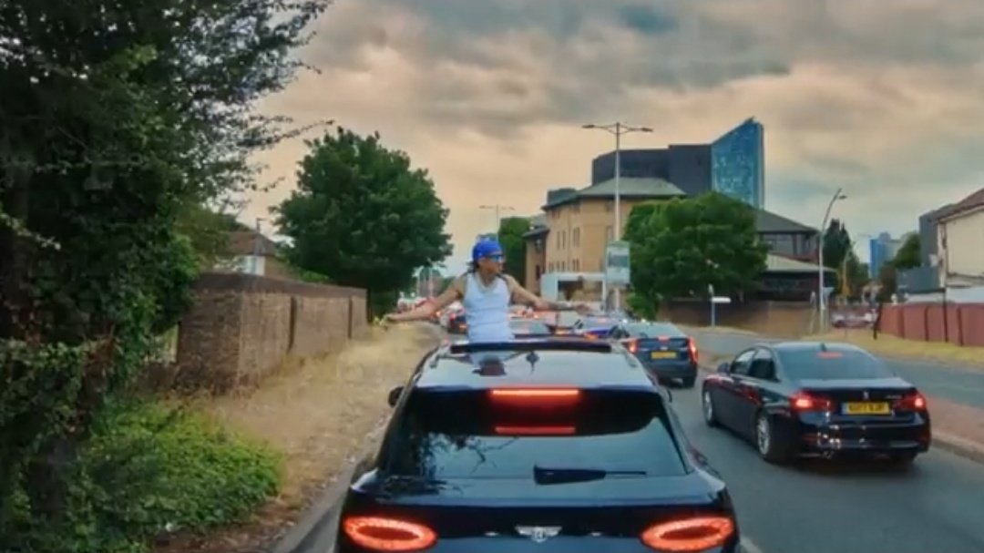 R8 🚜🌾 tweet media