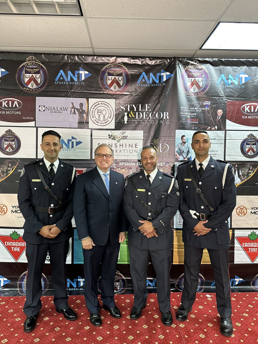 TeamKerzner's tweet image. 20 years ago, @tps_mustafa &amp;amp; @RpnWatch came here as refugees with nothing.

Yesterday, their charity #ProjectHope celebrated #EidAlAdha by welcoming 700 Afghan newcomers to Canada. 

These men embody the idea of “service over self” and I am honoured to call them friends.