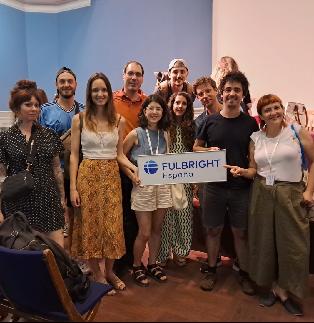 Laulozun's tweet photo. Jornadas de orientación Fulbright
#masqueunabeca @FulbrightSpain
🔜 NYC https://t.co/QOLNQXf6Go