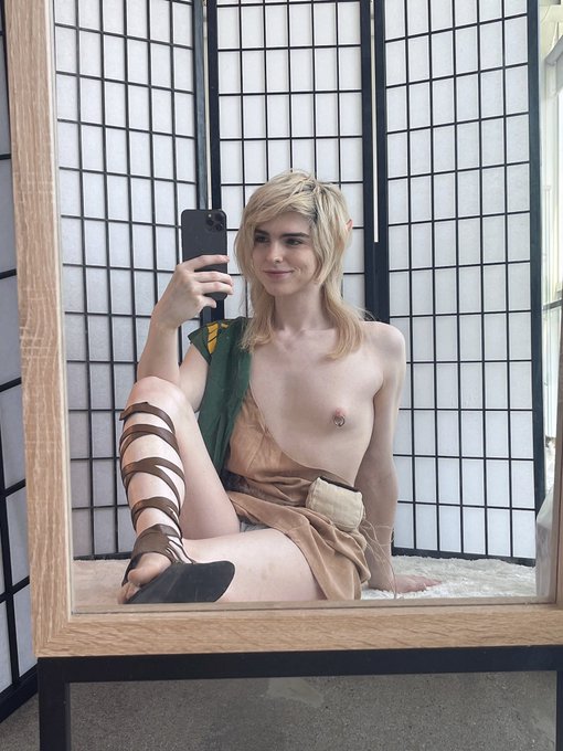 nobody&rsquo;s hero https://t.co/1Z0SIFfEVp