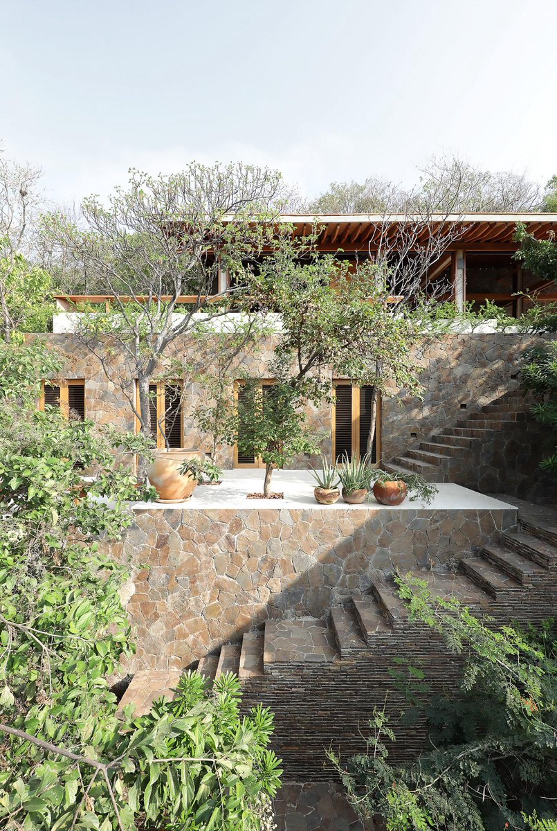 NATALIALABEL's tweet photo. An organic contemporary villa on the Oaxaca coast, Mexico. A dream. https://t.co/pKMQbXigtl
