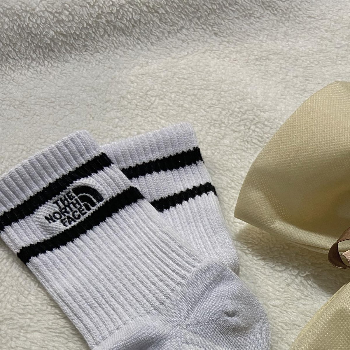 OUTLET COLLECTION tweet media