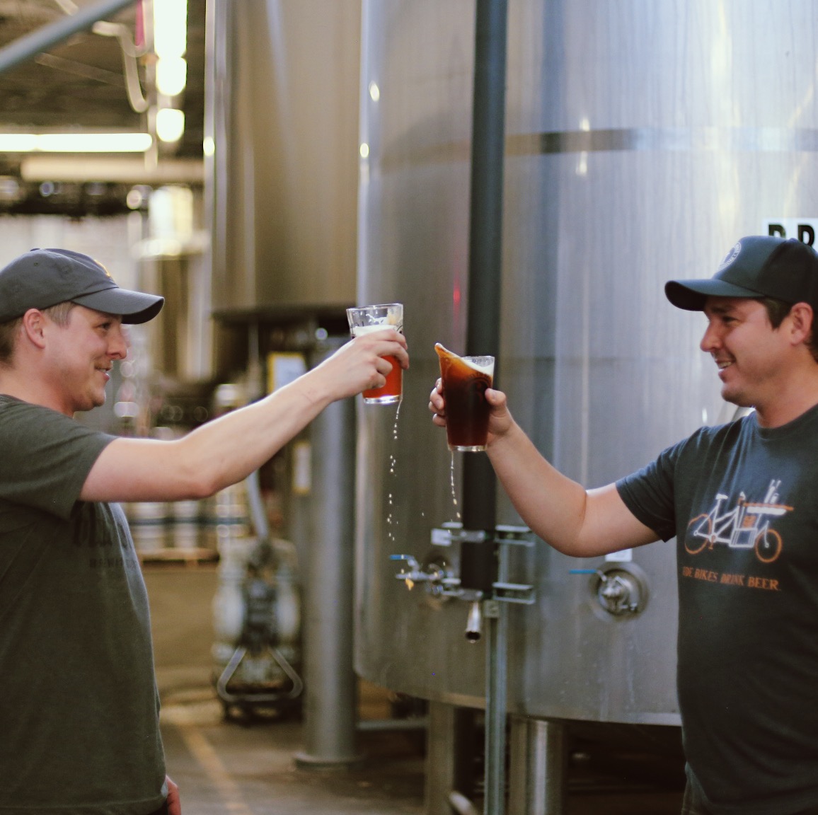 WestSixth's tweet photo. Scruffy Outlier English IPA 🍻 This collab between West Sixth &amp; @BlueStallionBC is in honor of a KY craft beer leader, friend &amp; brewer, Scott Hand ❤️ https://t.co/1TQy3LCJ1Q