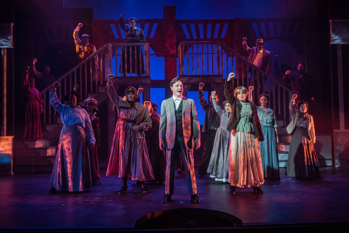 "Ragtime" begins its third weekend tonight! You can get your tickets to the production that our audiences are raving about by calling 330-836-2626 or by going to weathervaneplayhouse.com 

Photo by Dale Dong Photography

#ragtimethemusical #weathervaneplayhouse #akrontheatre
